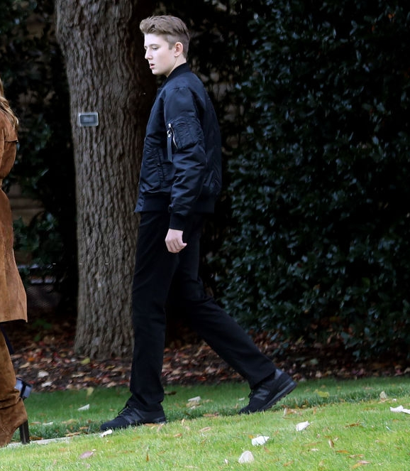 barron trump hay diện đồ đơn giản ảnh 4 barron trump hay dien do don gian anh 4