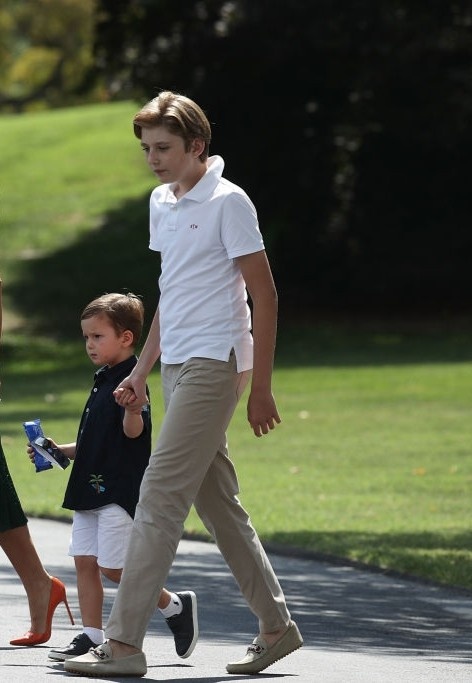 barron trump hay diện đồ đơn giản ảnh 10 barron trump hay dien do don gian anh 10