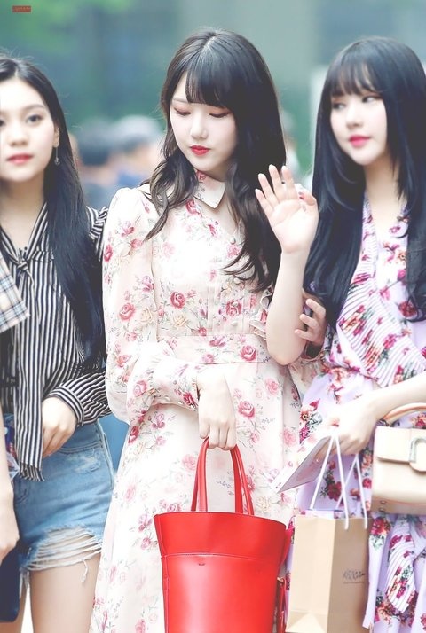 Yerin chuong vay ao nu tinh anh 4