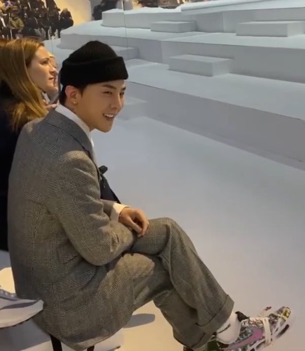 Gdragon diện suit lịch lãm ảnh 5 Gdragon dien suit lich lam anh 5