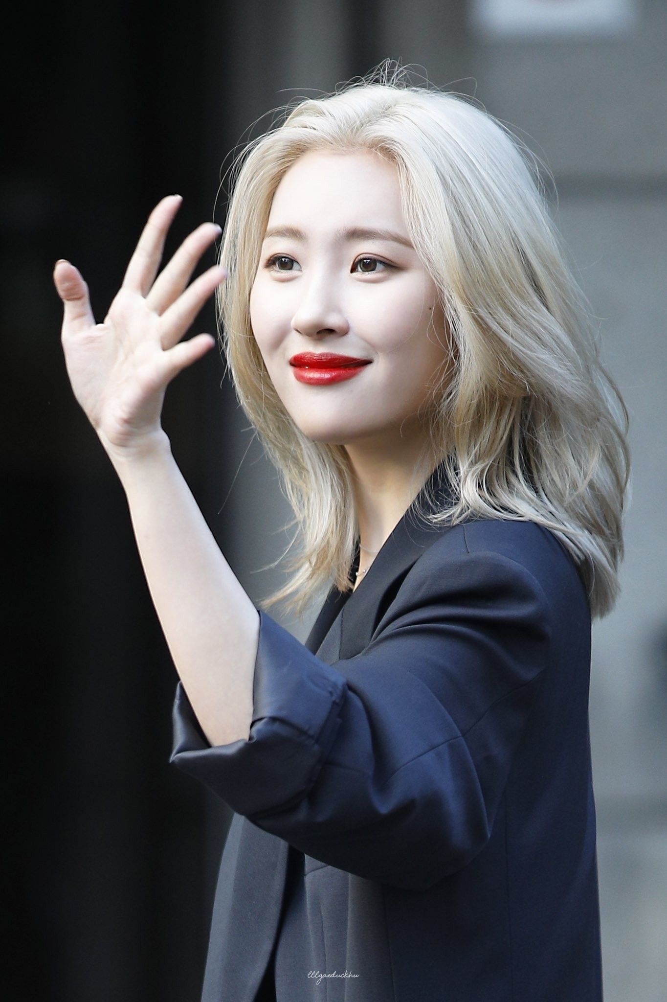 các màu tóc của idol khiến fan học Theo ảnh 8 cac mau toc cua idol khien fan hoc Theo anh 8