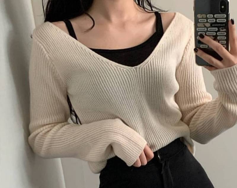 giới trẻ hàn chuộng diện áo len khoe xương quai xanh ảnh 3 gioi tre han chuong dien ao len khoe xuong quai xanh anh 3