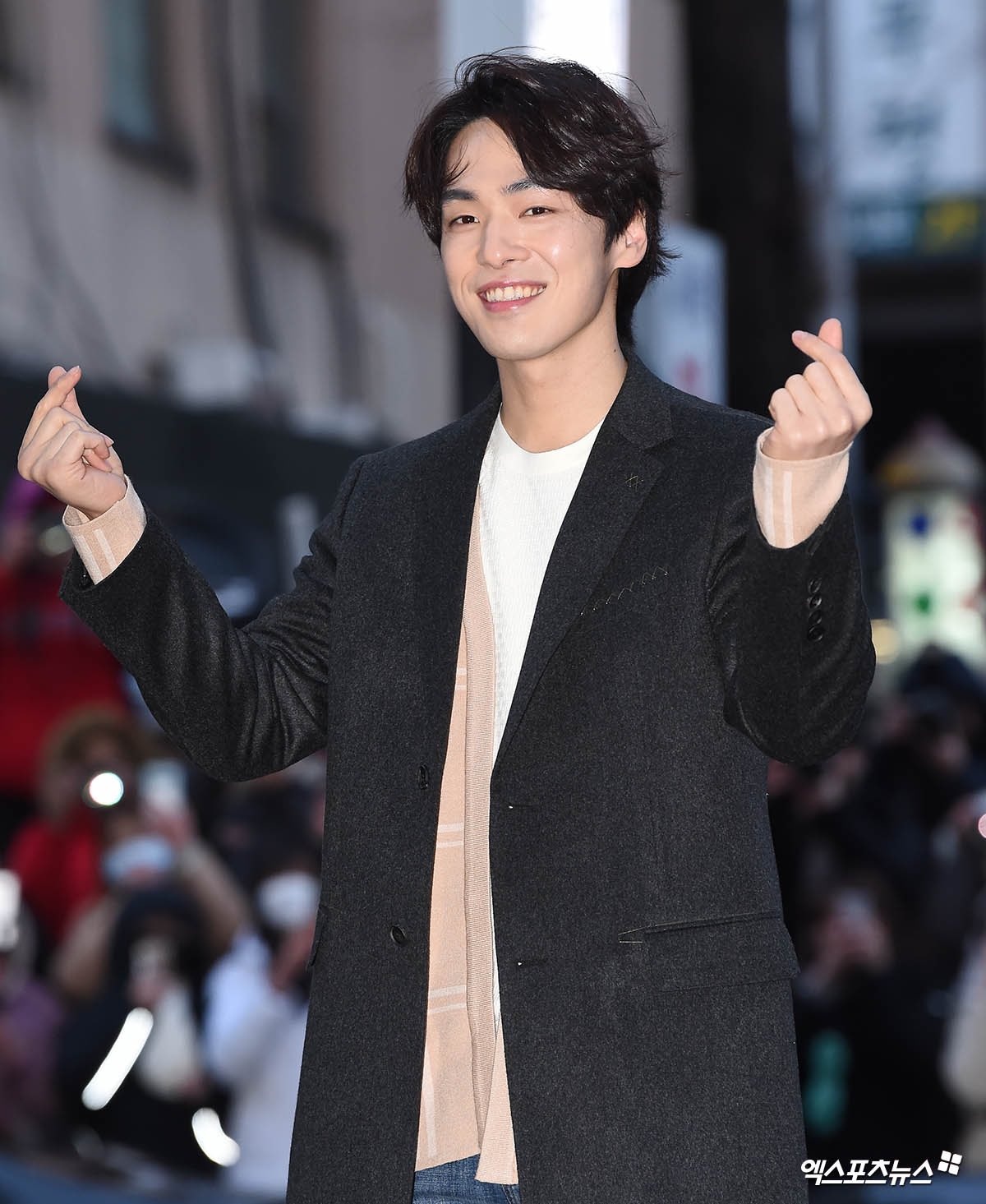 son ye jin va hyun bin mac do cung tong mau anh 7