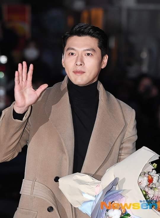 son ye jin và hyun bin mặc đồ cùng tông màu ảnh 4 son ye jin va hyun bin mac do cung tong mau anh 4