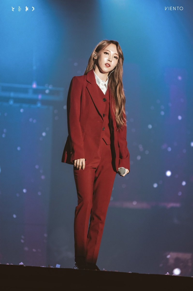 ve nam tinh khi dien suit cua mamamoo anh 3