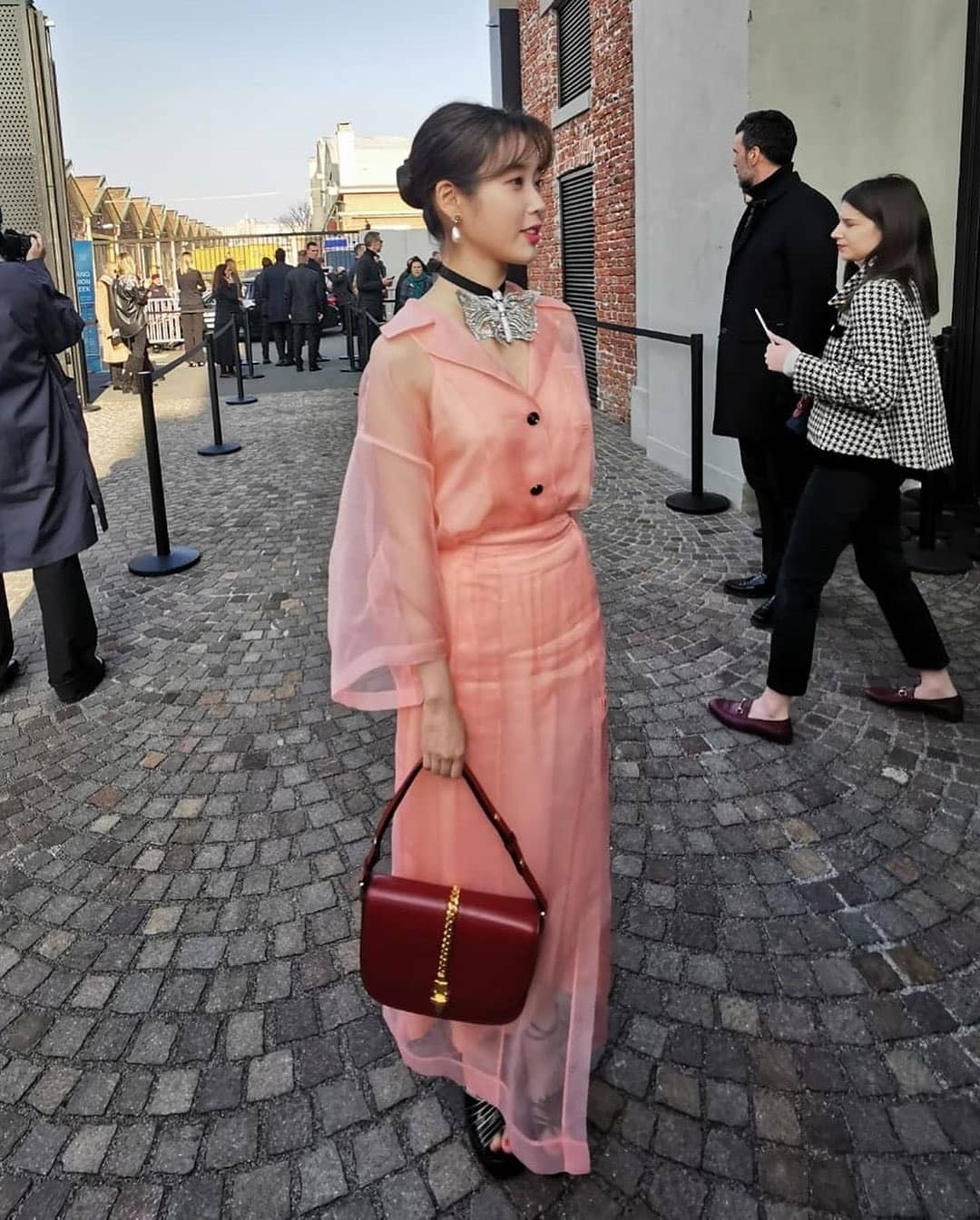 IU va Mai Davika du show gucci anh 2