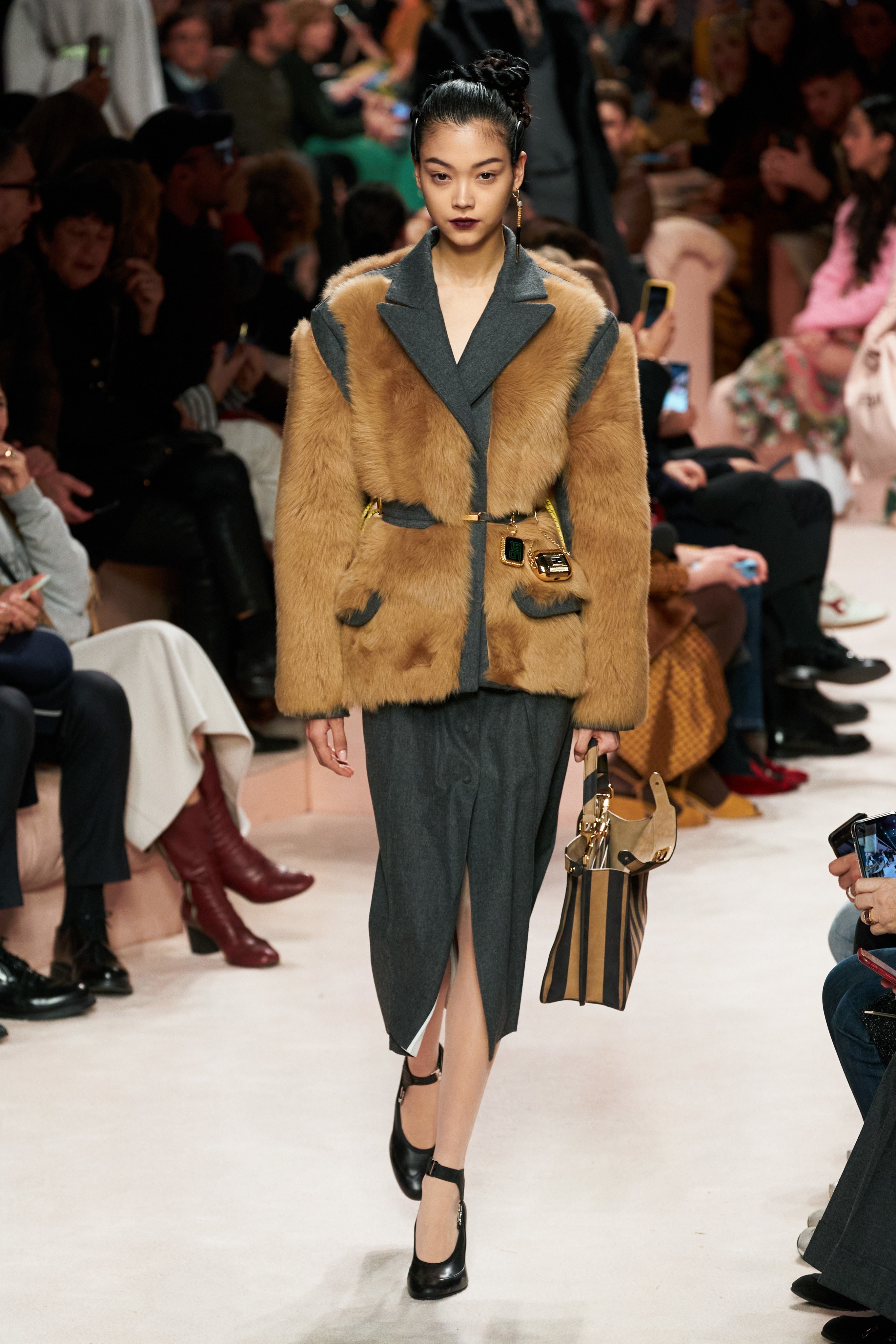 show dien thuoc tuan le thoi trang milan anh 12