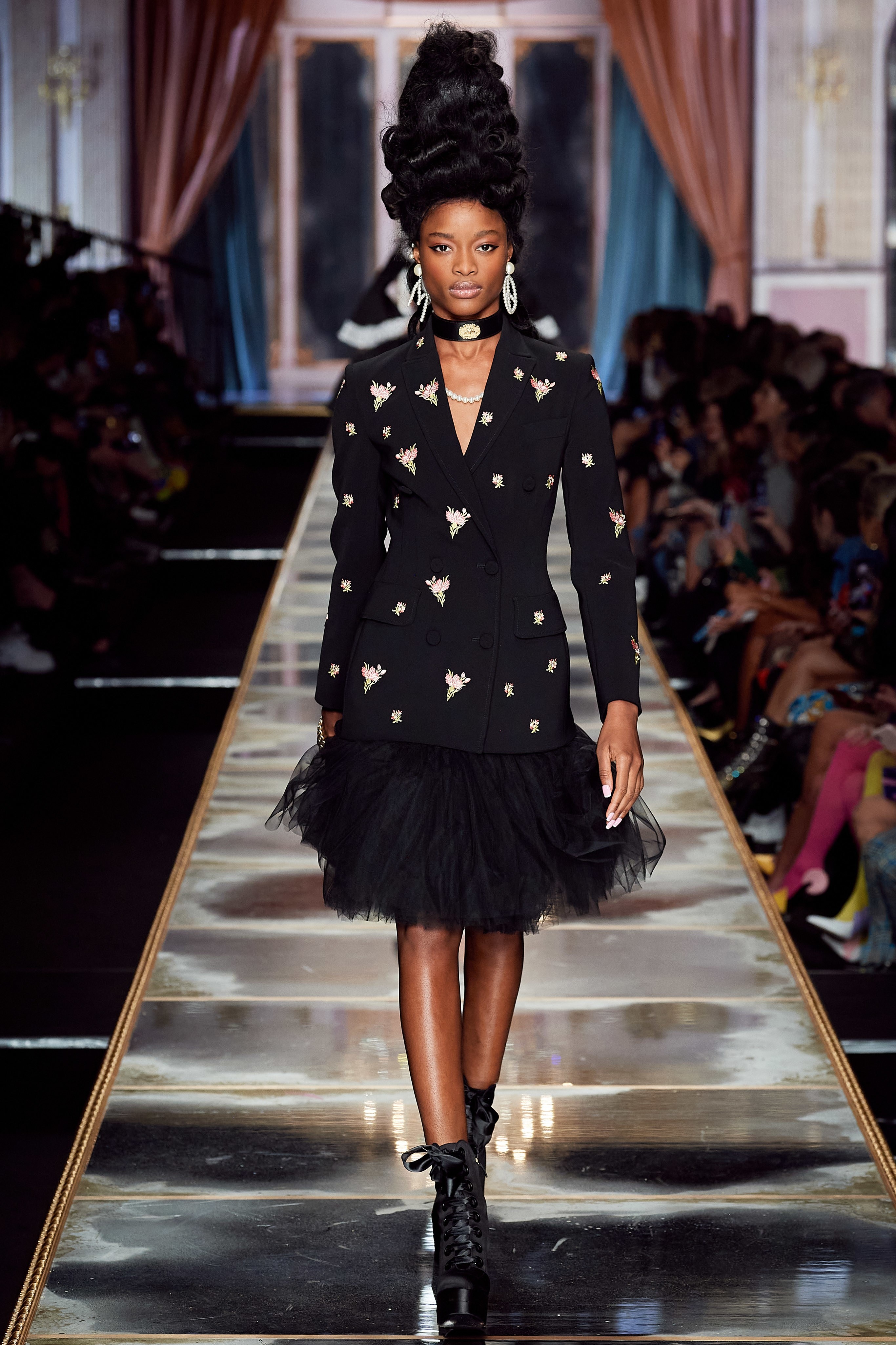 show dien thuoc tuan le thoi trang milan anh 17