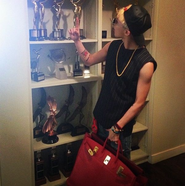 những mẫu túi đắt nhất của G-Dragon ảnh 2 nhung mau tui dat nhat cua G-Dragon anh 2