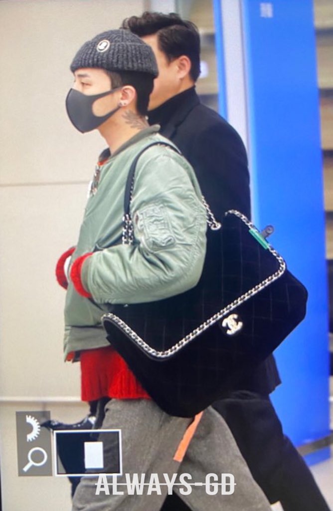 những mẫu túi đắt nhất của G-Dragon ảnh 8 nhung mau tui dat nhat cua G-Dragon anh 8