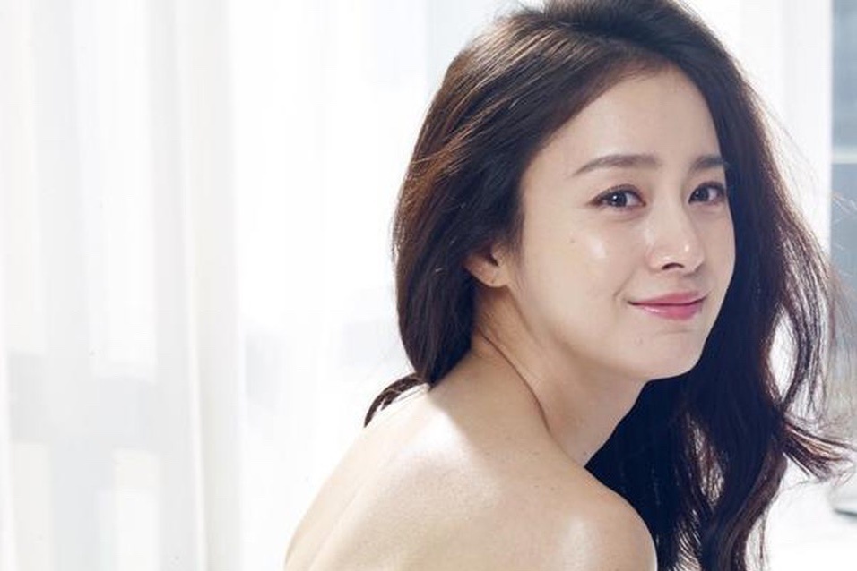 Kim Tae Hee cham da the nao de khong bi mun, tre trung o tuoi 39? hinh anh