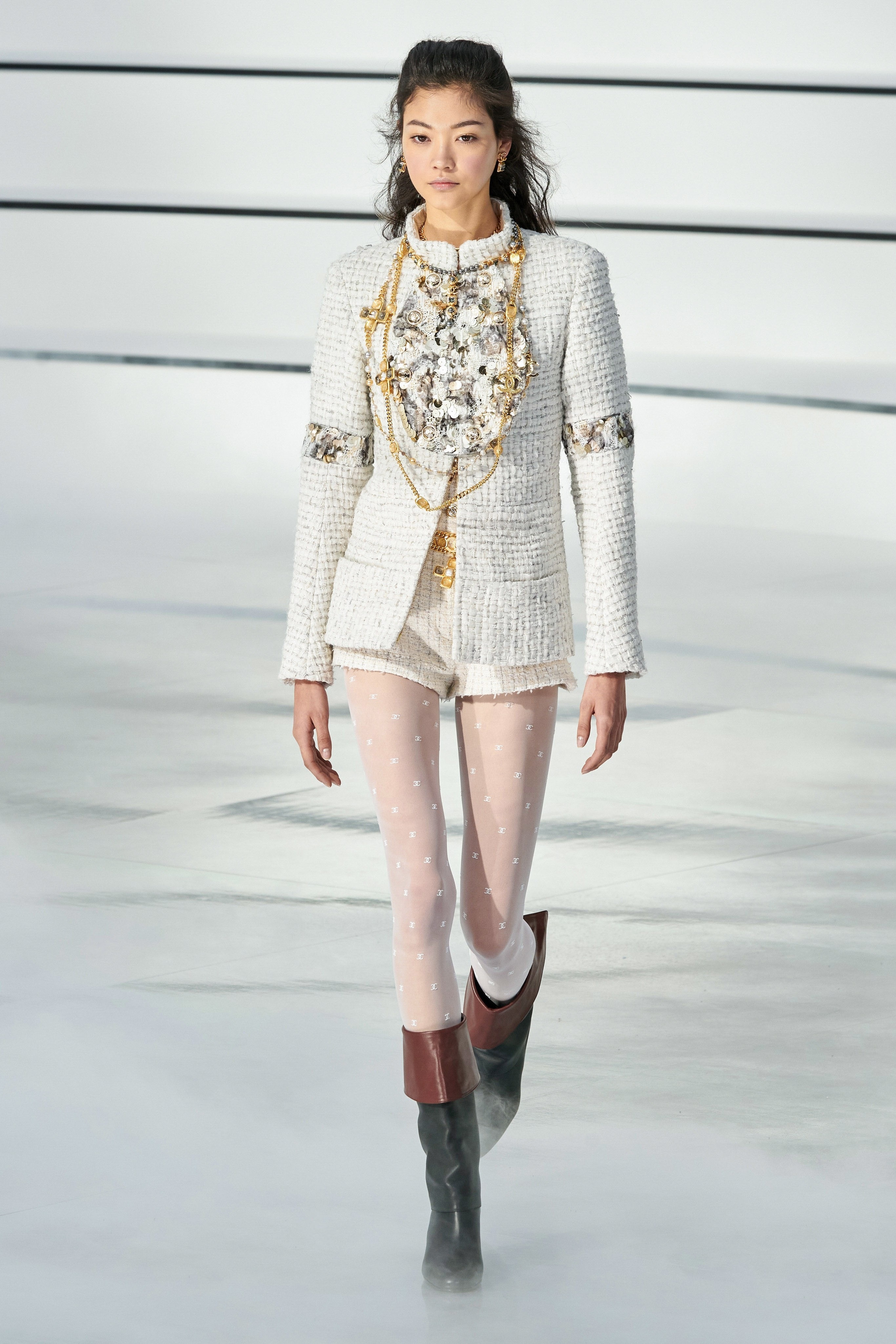 show dien giao thoa giua qua khu va hien tai anh 2