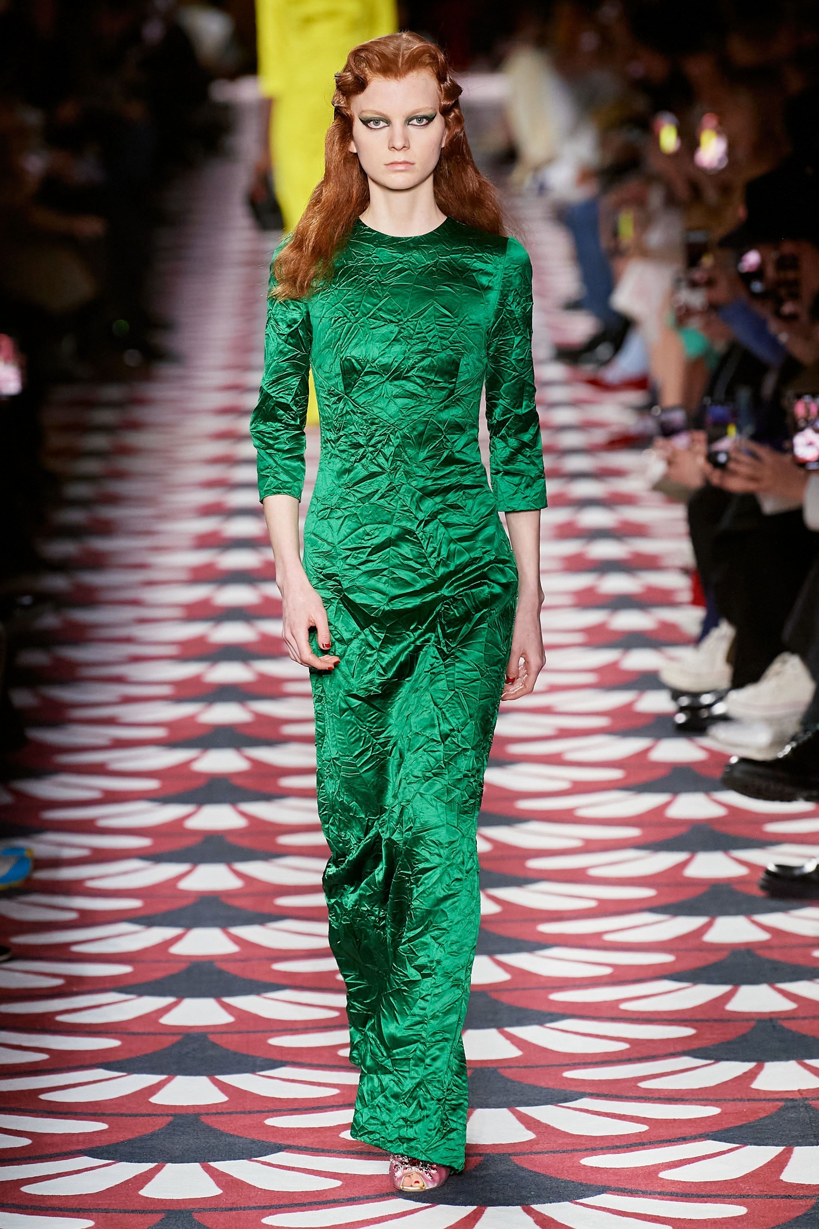 show dien giao thoa giua qua khu va hien tai anh 19