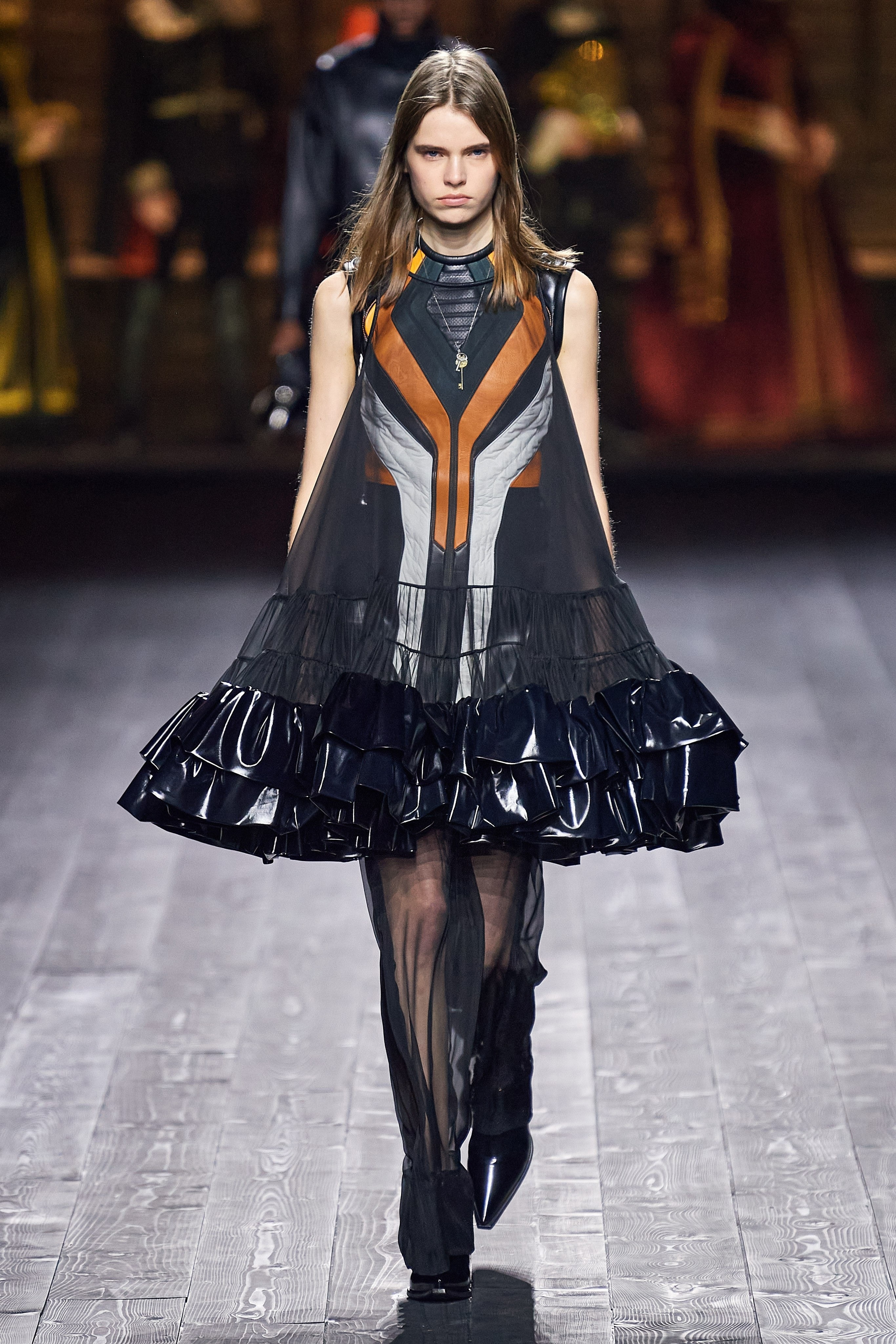 show dien giao thoa giua qua khu va hien tai anh 16