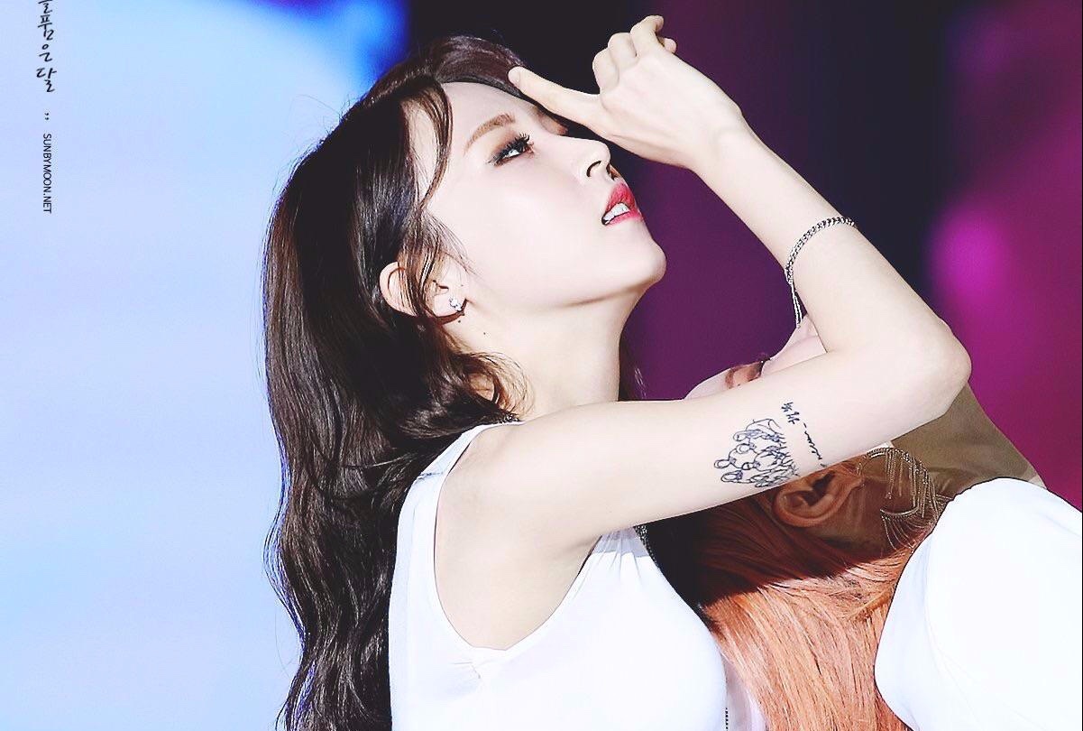 4 hinh xam tren co the my nhan MAMAMOO co y nghia gi? hinh anh