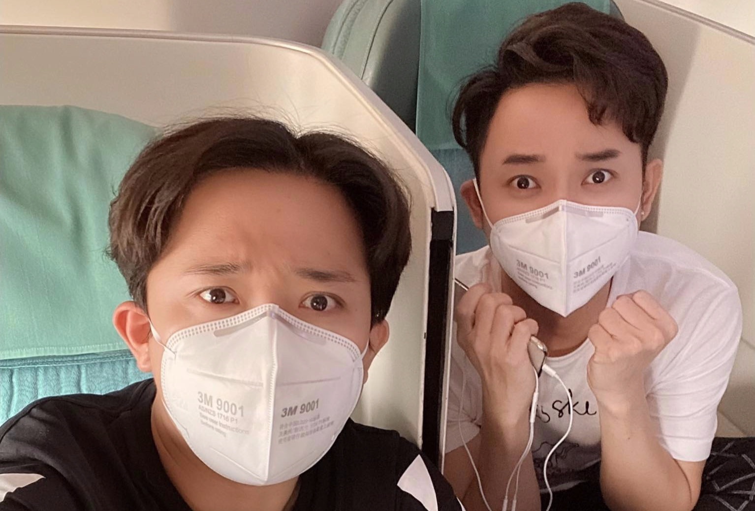 Tran Thanh, Dong Nhi phoi do gi voi khau trang phong dich? hinh anh