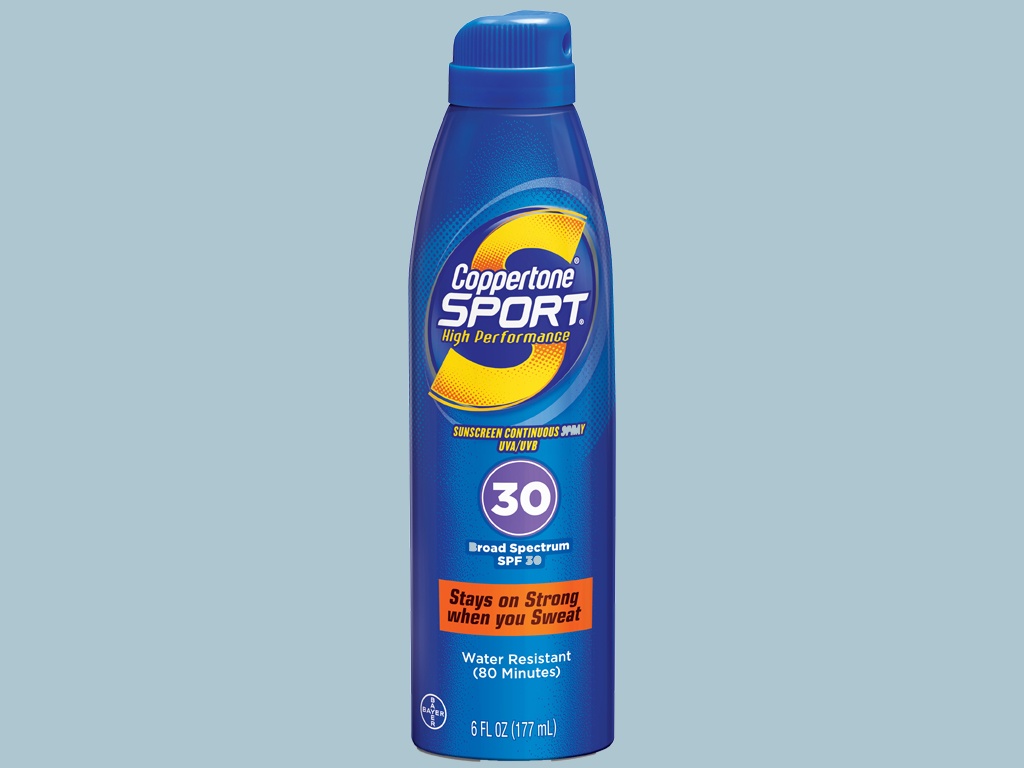 Kylie Jenner dung kem chong nang gia re anh 5