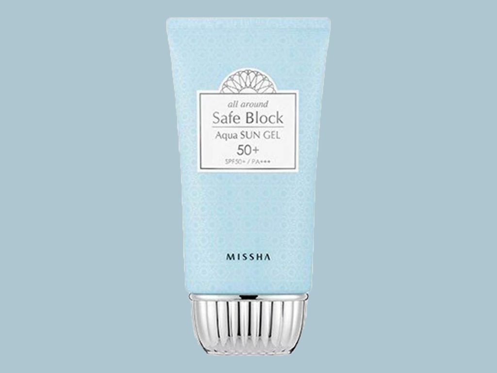 Kylie Jenner dung kem chong nang gia re anh 9