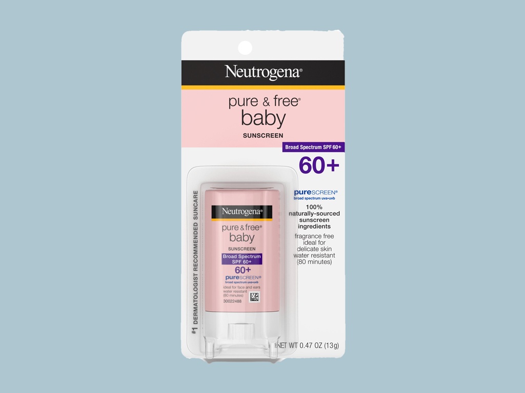 Kylie Jenner dung kem chong nang gia re anh 10