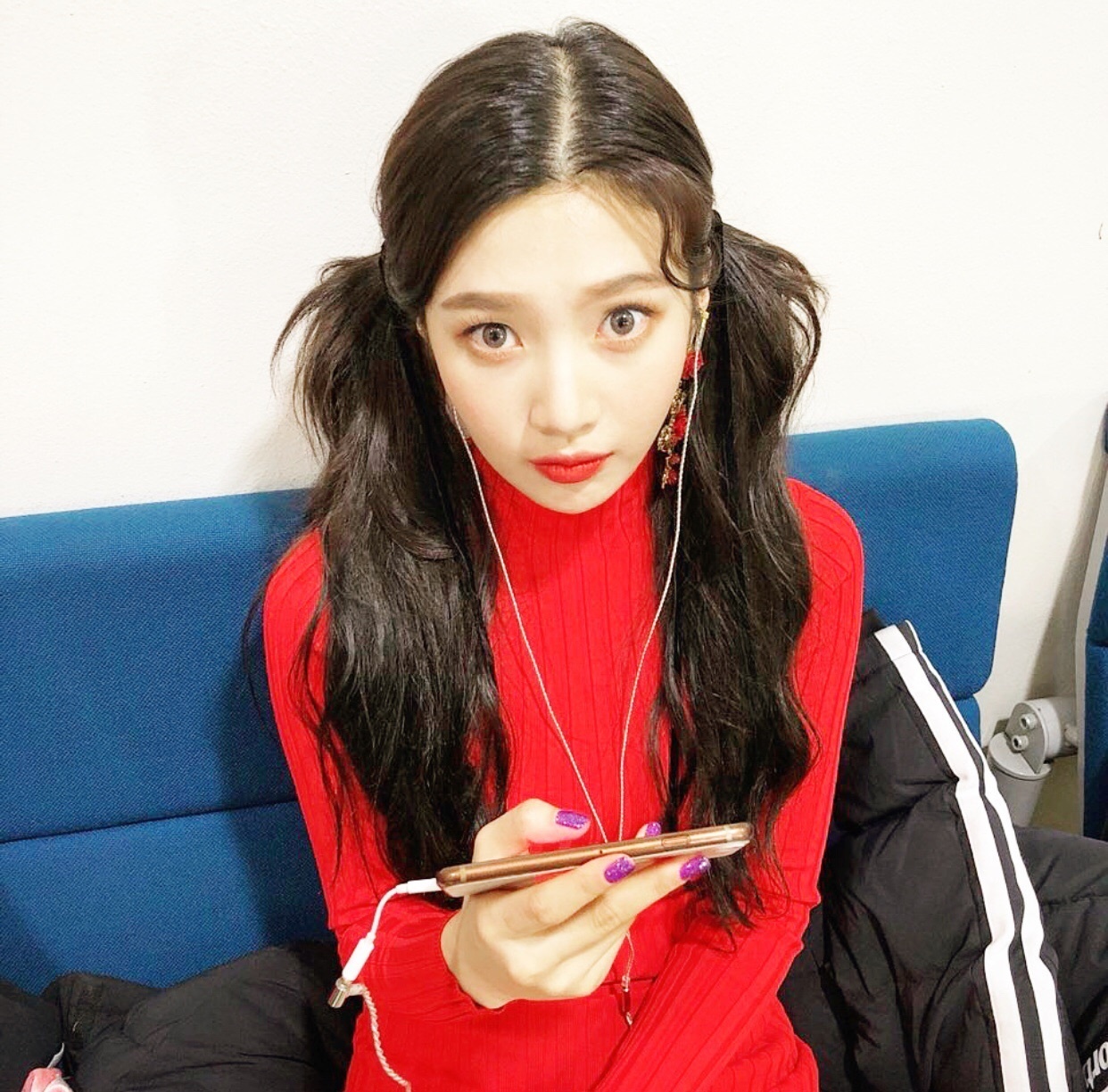 nhung nu than tuong trong xinh nho buoc toc hai ben anh 1