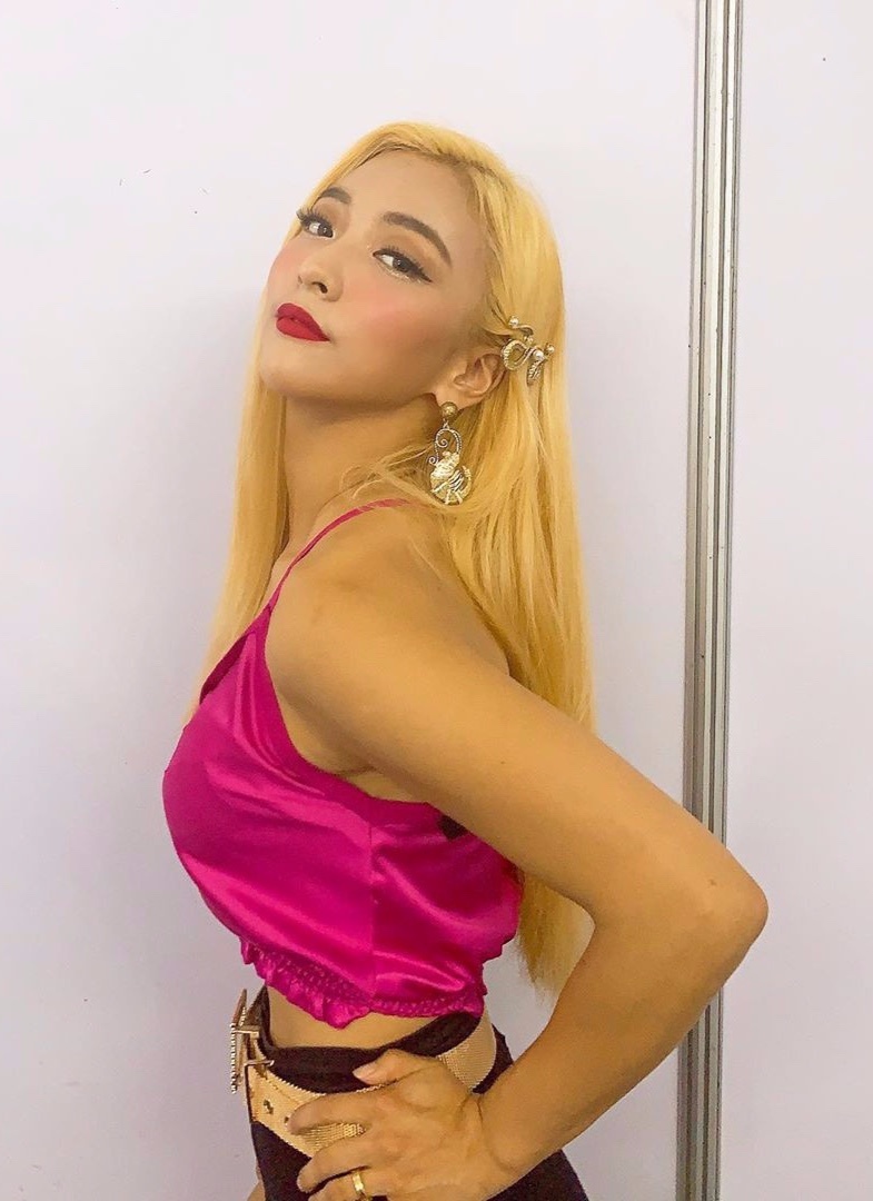 nhung nu than tuong kem sac vi loi trang diem anh 6