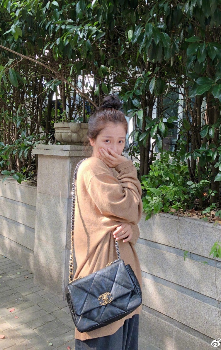 ngu thư hân mặc giống jennie ảnh 10 ngu thu han mac giong jennie anh 10