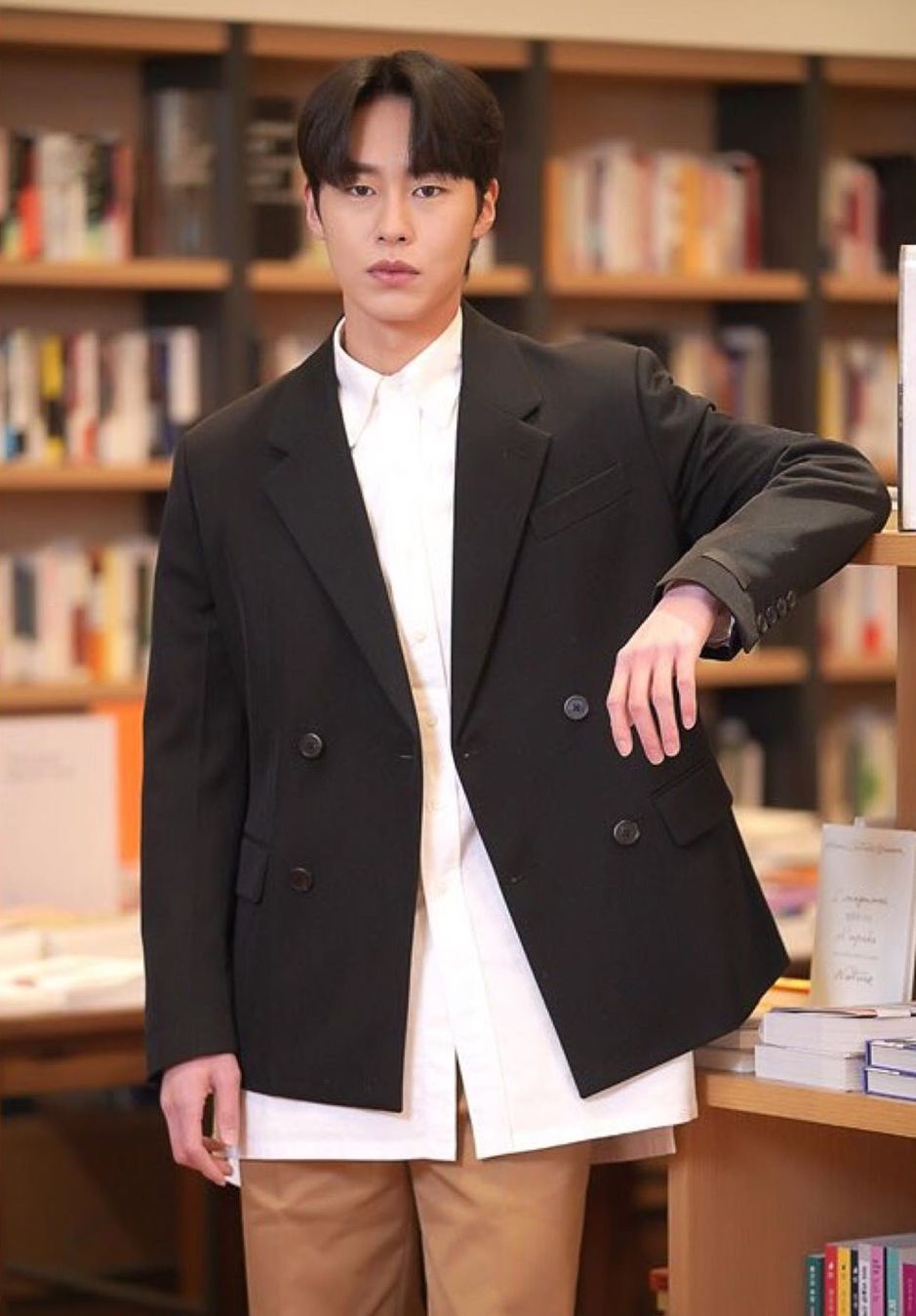gu thời trang của diễn viên nam Hàn ảnh 15 gu thoi trang cua dien vien nam Han anh 15