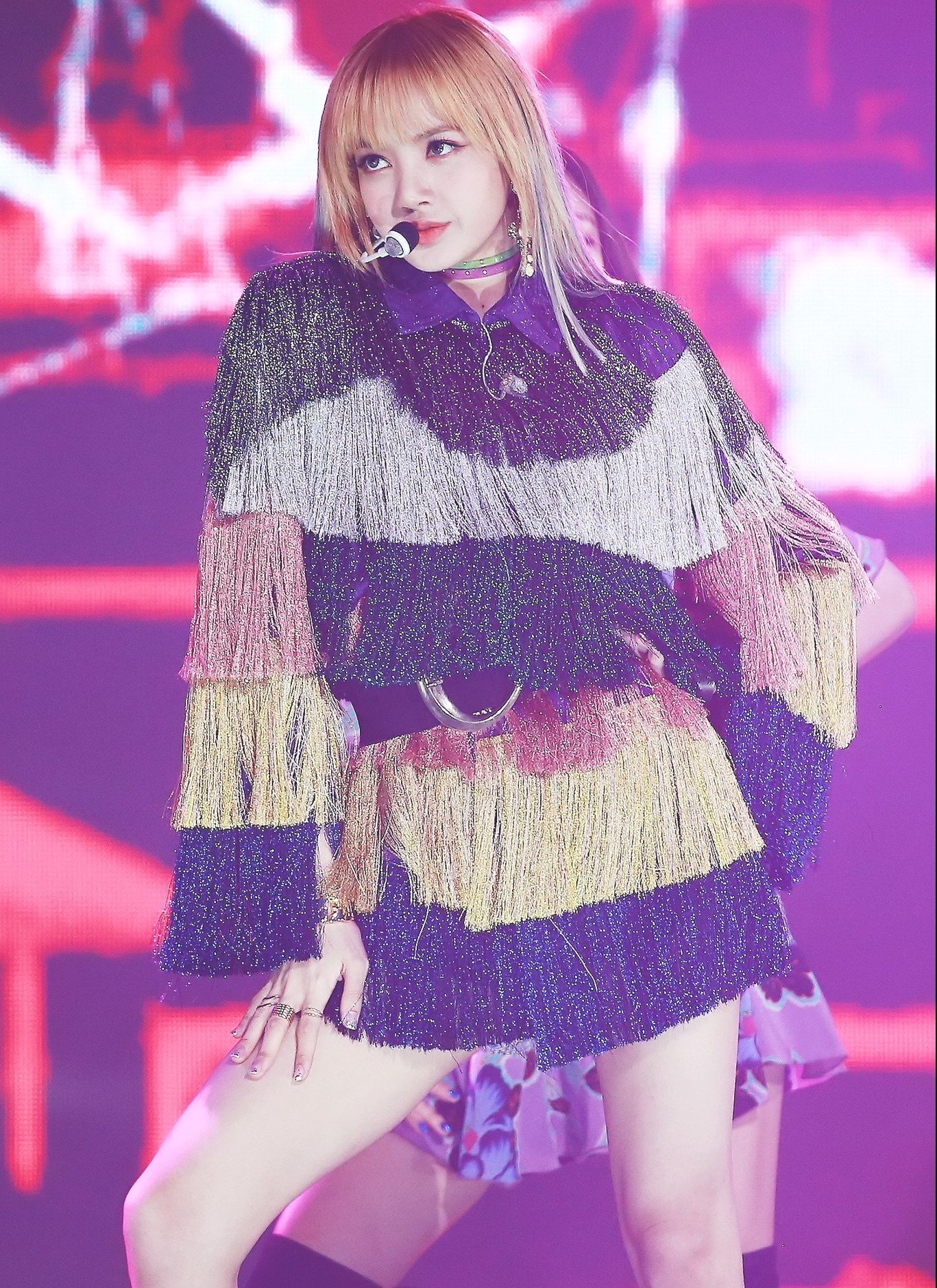 bộ đồ khó hiểu của Black Pink ảnh 3 bo do kho hieu cua Black Pink anh 3