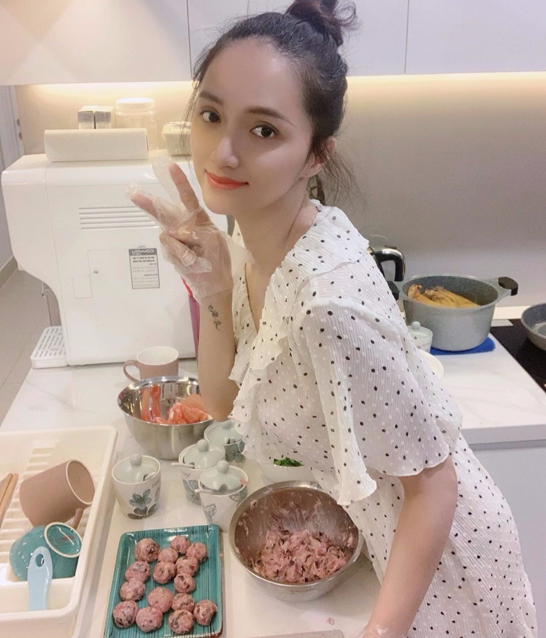 sao nu mac gi khi o nha anh 3