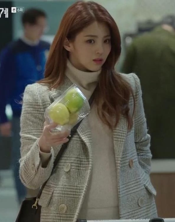 Han So Hee hay mặc đồ đơn giản khi vào vai tiểu tam ảnh 7 Han So Hee hay mac do don gian khi vao vai tieu tam anh 7