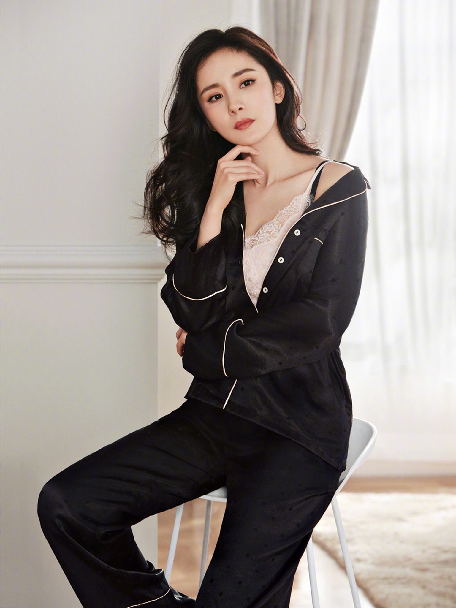 Dương Mịch diện váy ngủ trong bộ ảnh mới ảnh 4 Duong Mich dien vay ngu trong bo anh moi anh 4