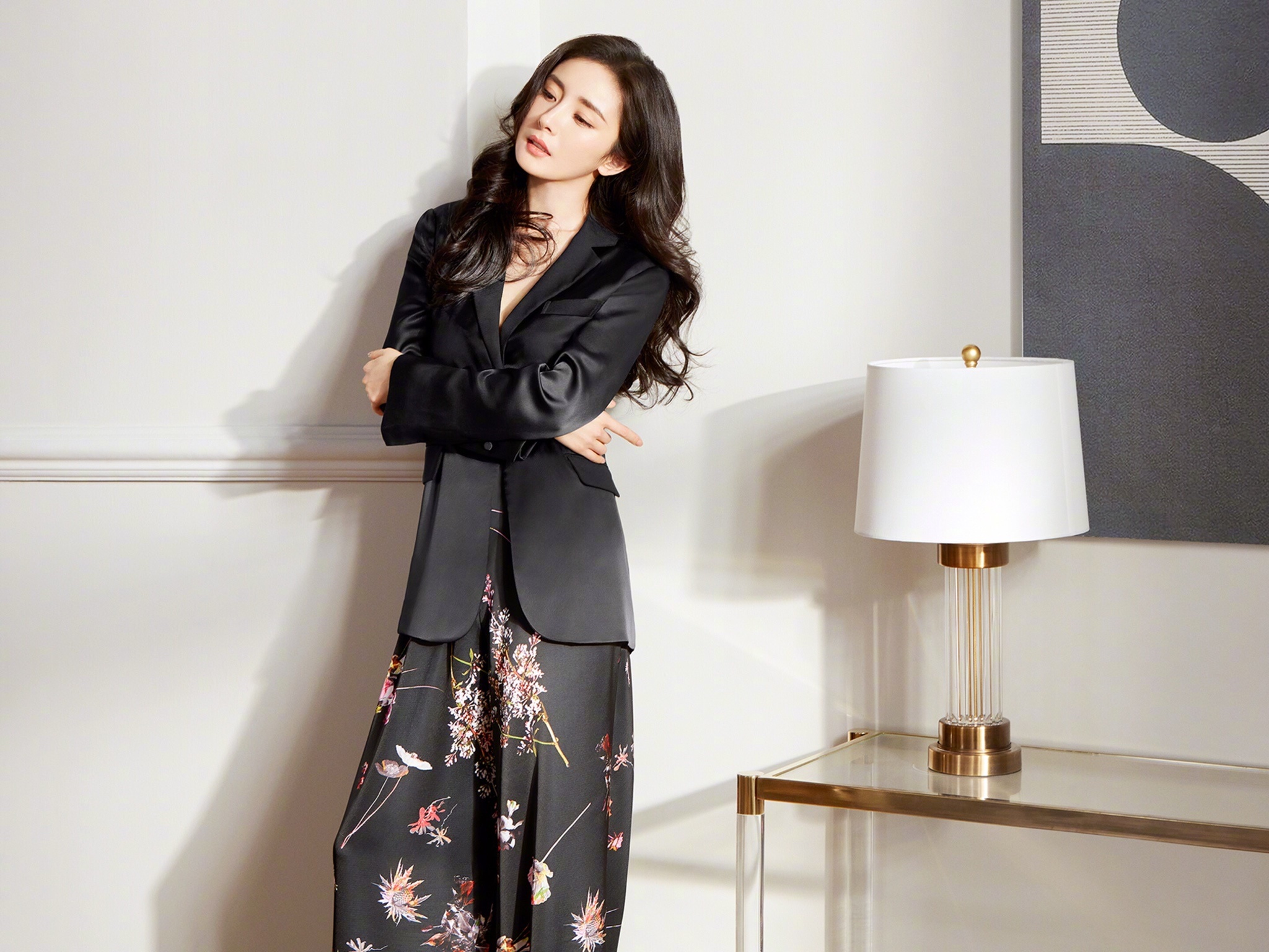 Duong Mich dien vay ngu trong bo anh moi anh 8