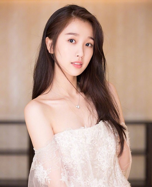 sao hoa nữ chăm da trắng mịn ảnh 1 sao hoa nu cham da trang min anh 1