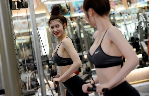 Co hay khong cac bai tap tang chieu cao? hinh anh