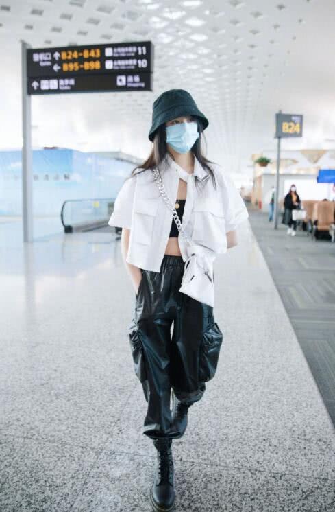 thoi trang san bay cua trinh sang anh 2