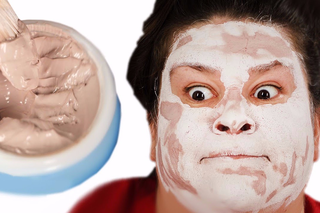 Chuyen gi xay ra khi dung thu mat na dat set mua qua mang? hinh anh