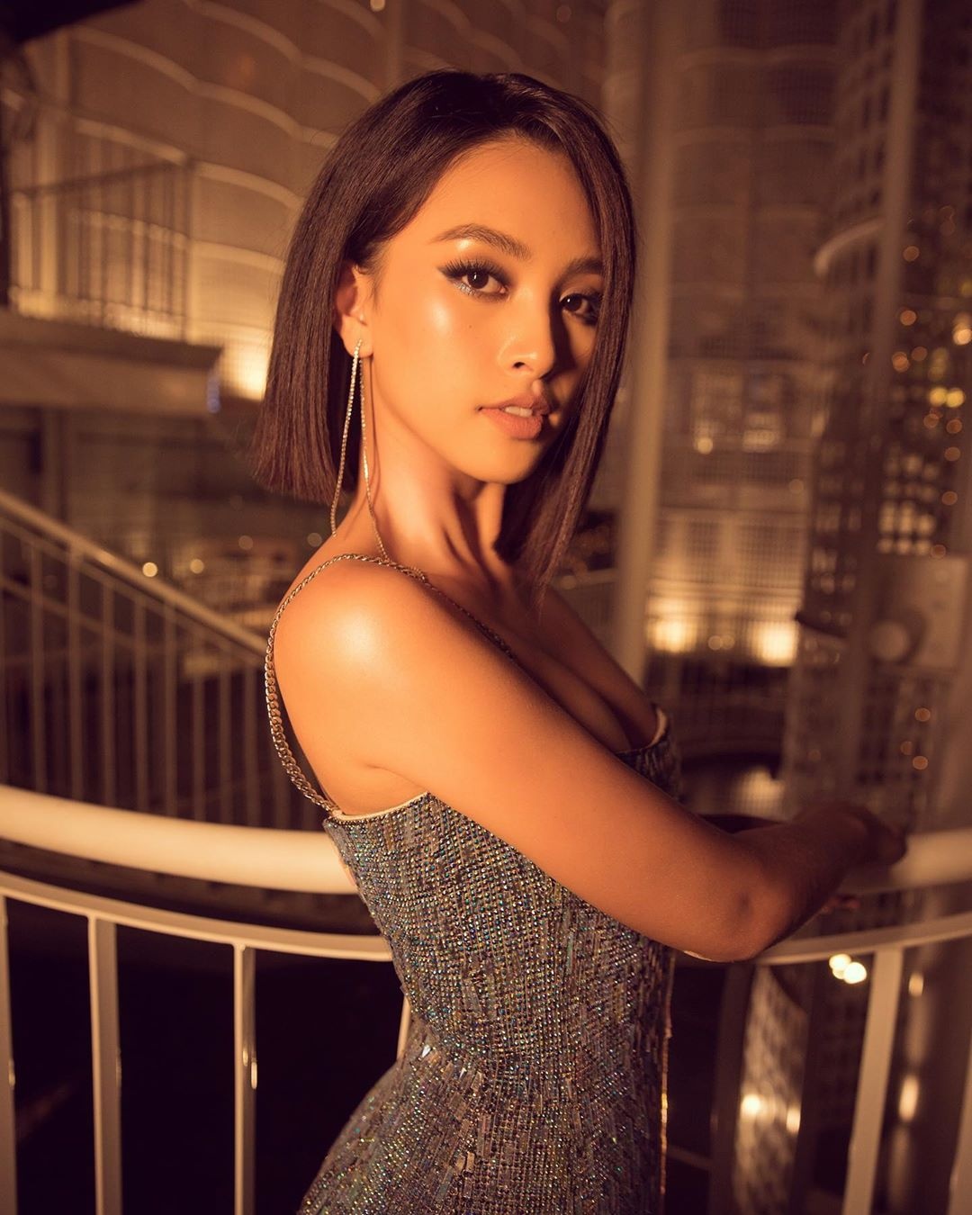 Voc dang can doi cua Tieu Vy anh 10