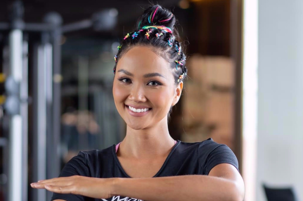 H'Hen Nie hang ngay duy tri thoi quen chay bo hinh anh