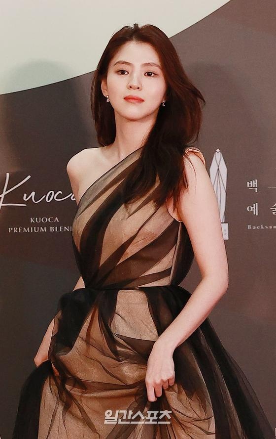 thời trang thảm đỏ Baeksang Arts Awards 2020 ảnh 9 thoi trang tham do Baeksang Arts Awards 2020 anh 9
