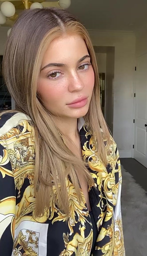 chị em nhà kardashian khoe mặt mộc ảnh 5 chi em nha kardashian khoe mat moc anh 5