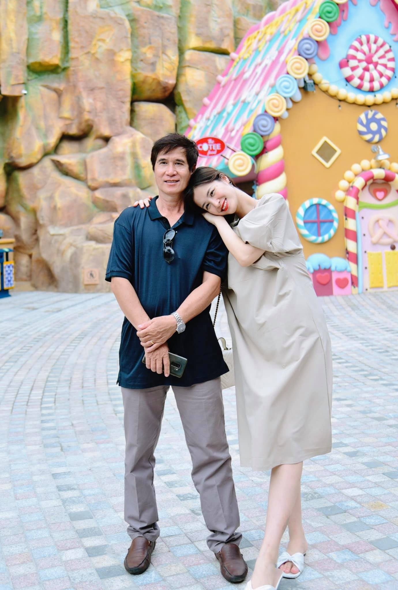 dong nhi mac nu tinh khi mang bau anh 6