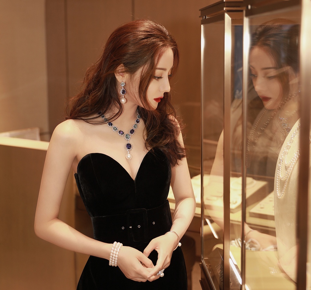 dich le nhiet ba dien cup nguc anh 1