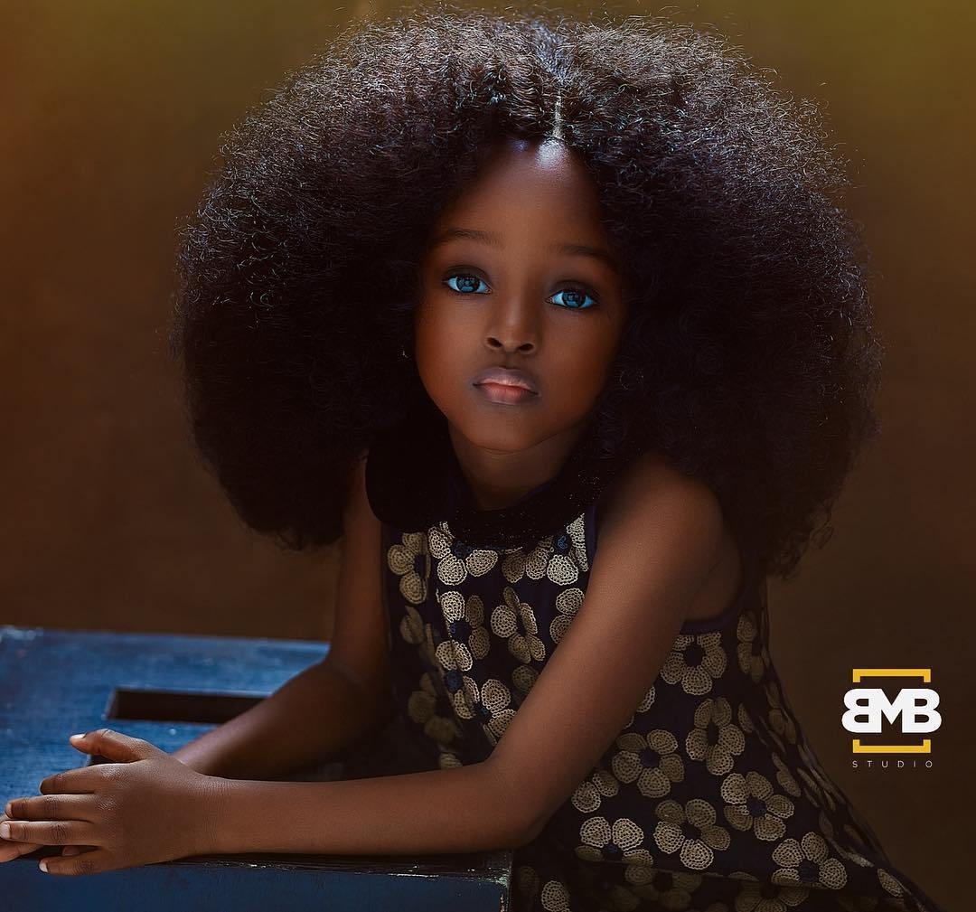 mau nhi duoc menh danh la ngoc trai den anh 1