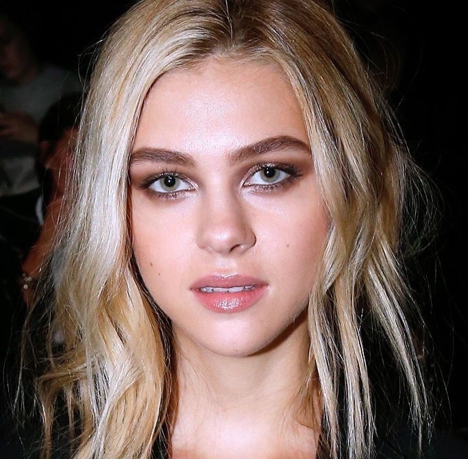 Nicola Peltz thay đổi phong cách  ảnh 5 Nicola Peltz thay doi phong cach anh 5