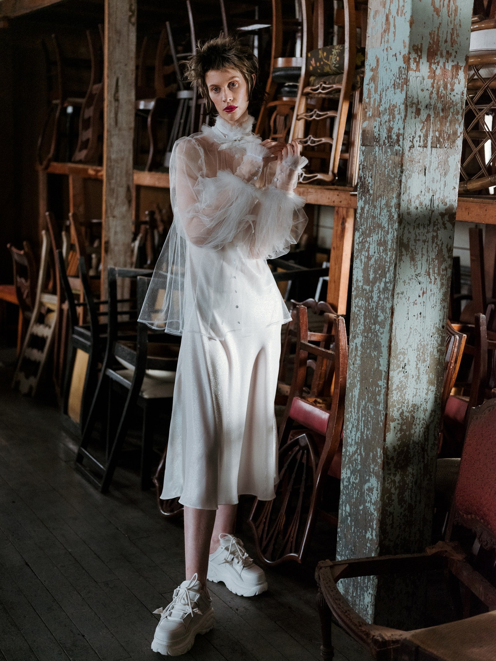 váy cưới kèm khẩu trang ảnh 6 vay cuoi kem khau trang anh 6