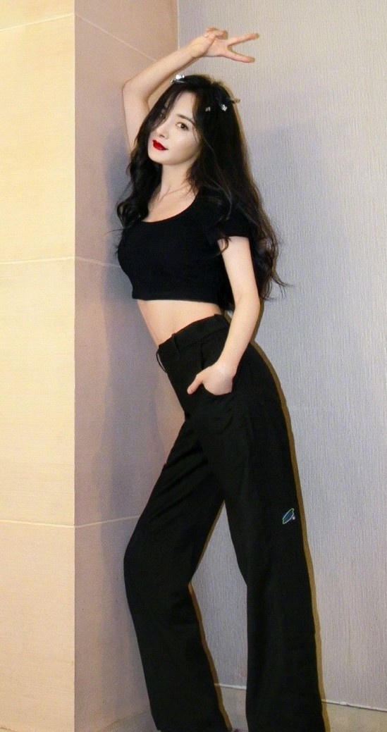 vòng eo thon gọn của dương mịch ảnh 2 vong eo thon gon cua duong mich anh 2