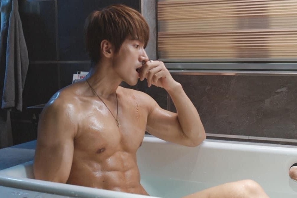 Ngon Thua Huc so huu co bap san chac o tuoi 43 hinh anh