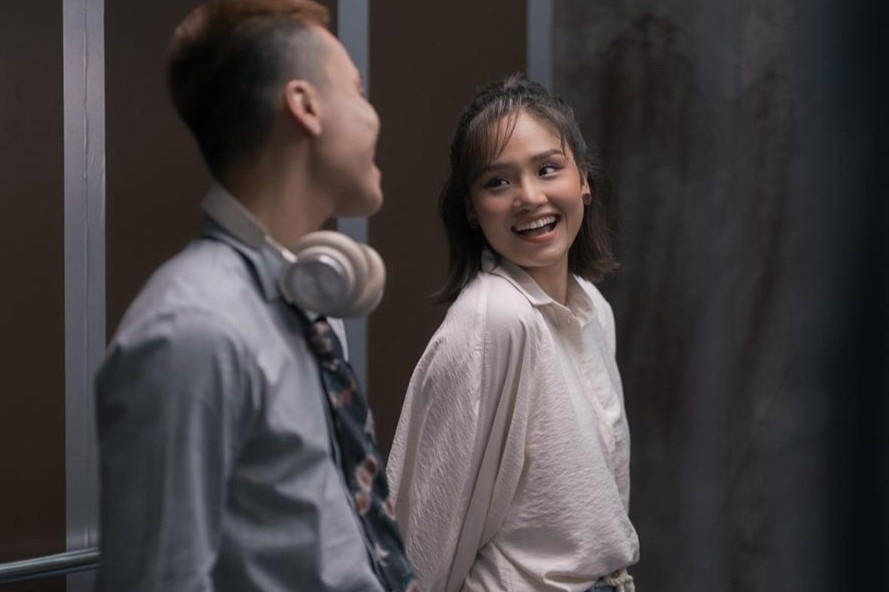 Miu Le mac gi trong MV 'Gac lai au lo'? hinh anh