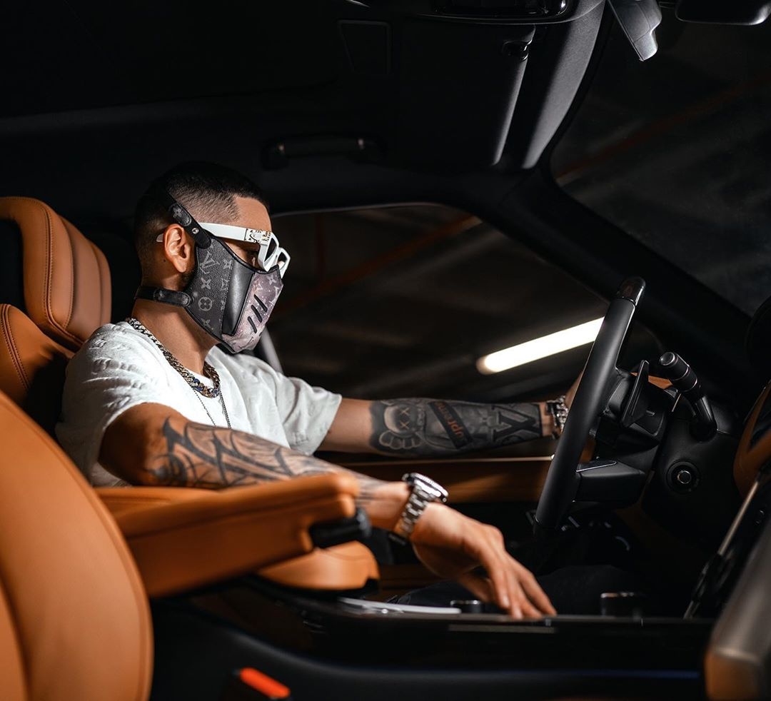 khau trang in logo cua thuong hieu lon anh 1