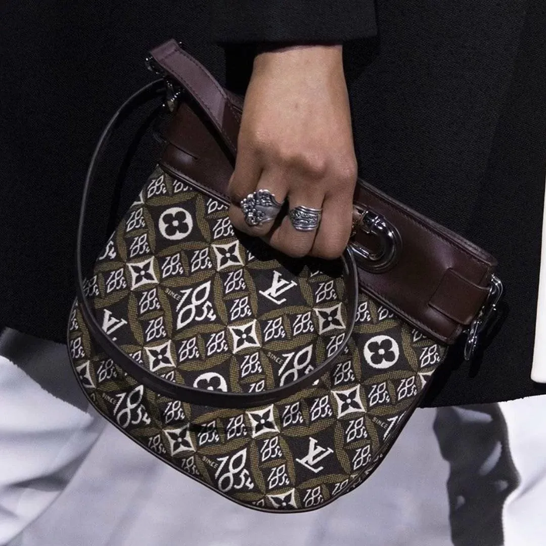 họa tiết louis vuitton gây tranh cãi ảnh 6 hoa tiet louis vuitton gay tranh cai anh 6